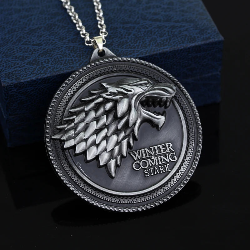Stark Wolf TV Series Thrones keyrings Winter Is Coming Pendant Necklace Vintage Stark Family 3D Logo Jewelry Souvenir Gift